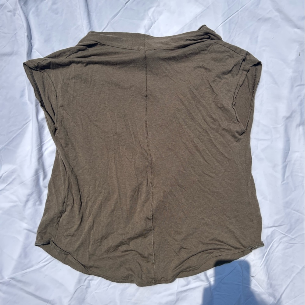 FREE PEOPLE TOP - Picture 3 of 4